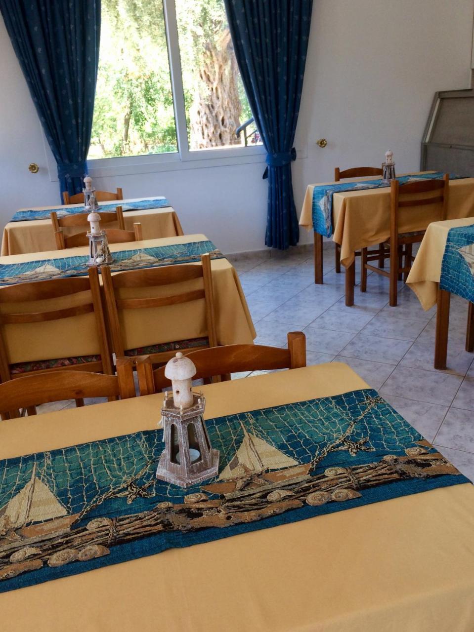 Aneton Aparthotel Chrysi Ammoudia Bagian luar foto