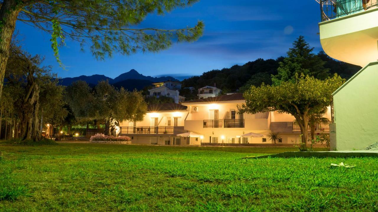 Aneton Aparthotel Chrysi Ammoudia Bagian luar foto